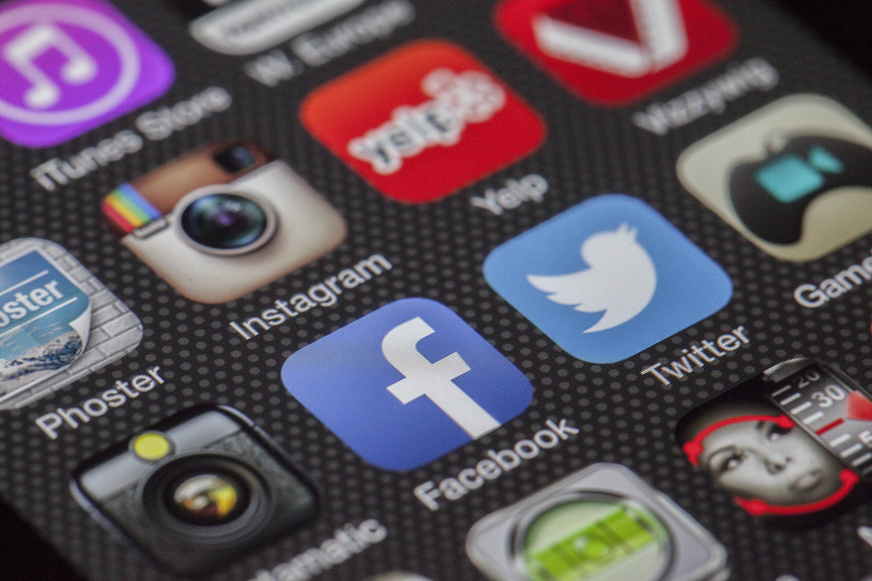 Lire la suite à propos de l’article TPE : pourquoi utiliser les réseaux sociaux ?